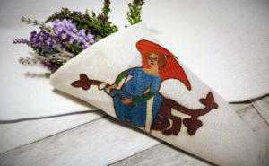 medieval, embroidery, living history, stickerei, historisch, klosterstich, cloister stitch, pflanzengefärbte wolle,  historische, embroidered,  Mittelalter, mittelalterliche, historische, Stickerei, Sticktechnik, middle ages, Anlegetechnik, couched, couching