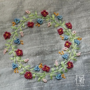 gestickte Blumen, Rosen, Rosenstickerei, Trachtenbeutel, Brautbeutel, Hochzeitsbeutel, Hochzeitstasche, Accessoire, Tracht, Dirndl